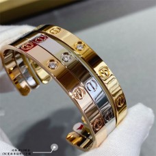 CARTIER BRACELET ROSE GOLD /GOLDEN /PLATINUM HIGH QUALITY (ONLY 1 PIECE FOR EACH ACCOUNT)