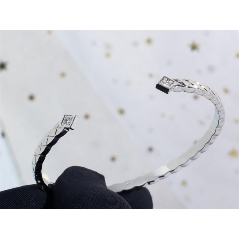  Chanel bracelet High Quality  (only 1 piece for each account)