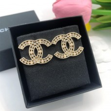  Chanel ear-nail High Quality  (only 1 piece for each account)