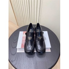 Prada Shoes Size 34-41 new 