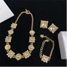 Designer Bracelet Size 17cm 19cm and more New Shebag Quality Standard 