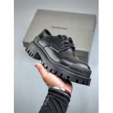 Balenciaga sneakers Size: 36 36.5 37.5 38 38.5 39 40 40.5 41 42 42.5 43 44 44.5 45 46 47.5  New Shebag Quality Standard