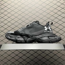 Balenciaga sneakers Size: 36 36.5 37.5 38 38.5 39 40 40.5 41 42 42.5 43 44 44.5 45 46 47.5  New Shebag Quality Standard