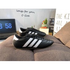 Trendy Sneakers  Size: 36 36.5 37.5 38 38.5 39 40 40.5 41 42 42.5 43 44 44.5 45 46 47.5  New Shebag Quality Standard