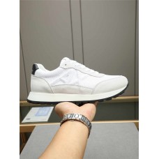 Trendy Sneakers  Size: 36 36.5 37.5 38 38.5 39 40 40.5 41 42 42.5 43 44 44.5 45 46 47.5  New Shebag Quality Standard