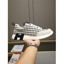 Trendy Sneakers  Size: 36 36.5 37.5 38 38.5 39 40 40.5 41 42 42.5 43 44 44.5 45 46 47.5  New Shebag Quality Standard
