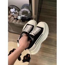 Trendy Sneakers  Size: 36 36.5 37.5 38 38.5 39 40 40.5 41 42 42.5 43 44 44.5 45 46 47.5  New Shebag Quality Standard