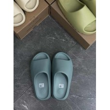 Trendy Sneakers  Size: 36 36.5 37.5 38 38.5 39 40 40.5 41 42 42.5 43 44 44.5 45 46 47.5  New Shebag Quality Standard