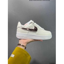 Trendy Sneakers  Size: 36 36.5 37.5 38 38.5 39 40 40.5 41 42 42.5 43 44 44.5 45 46 47.5  New Shebag Quality Standard
