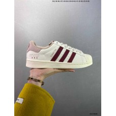 Trendy Sneakers  Size: 36 36.5 37.5 38 38.5 39 40 40.5 41 42 42.5 43 44 44.5 45 46 47.5  New Shebag Quality Standard