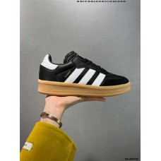 Trendy Sneakers  Size: 36 36.5 37.5 38 38.5 39 40 40.5 41 42 42.5 43 44 44.5 45 46 47.5  New Shebag Quality Standard