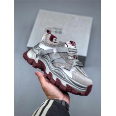 Trendy Sneakers  Size: 36 36.5 37.5 38 38.5 39 40 40.5 41 42 42.5 43 44 44.5 45 46 47.5  New Shebag Quality Standard