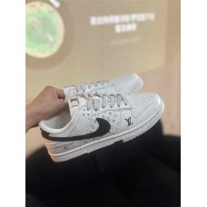 Trendy Sneakers  Size: 36 36.5 37.5 38 38.5 39 40 40.5 41 42 42.5 43 44 44.5 45 46 47.5  New Shebag Quality Standard