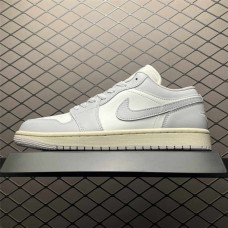 Nike Air Jordan 1 Sneakers AJ1 Size: 36 36.5 37.5 38 38.5 39 40 40.5 41 42 42.5 43 44 44.5 45 46 47.5  New Shebag Quality Standard
