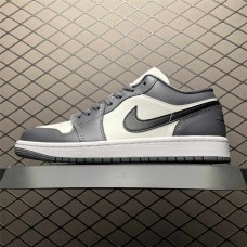 Nike Air Jordan 1 Sneakers AJ1 Size: 36 36.5 37.5 38 38.5 39 40 40.5 41 42 42.5 43 44 44.5 45 46 47.5  New Shebag Quality Standard