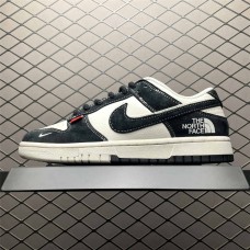 Nike Dunk Sneakers Size: 36 36.5 37.5 38 38.5 39 40 40.5 41 42 42.5 43 44 44.5 45 46 47.5  New Shebag Quality Standard