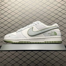 Nike Dunk Sneakers Size: 36 36.5 37.5 38 38.5 39 40 40.5 41 42 42.5 43 44 44.5 45 46 47.5  New Shebag Quality Standard