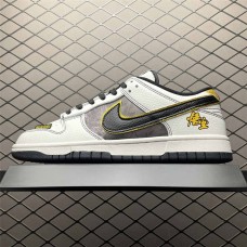 Nike Dunk Sneakers Size: 36 36.5 37.5 38 38.5 39 40 40.5 41 42 42.5 43 44 44.5 45 46 47.5  New Shebag Quality Standard