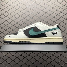 Nike Dunk Sneakers Size: 36 36.5 37.5 38 38.5 39 40 40.5 41 42 42.5 43 44 44.5 45 46 47.5  New Shebag Quality Standard