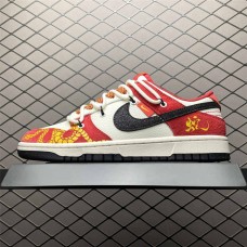 Nike Dunk Sneakers Size: 36 36.5 37.5 38 38.5 39 40 40.5 41 42 42.5 43 44 44.5 45 46 47.5  New Shebag Quality Standard