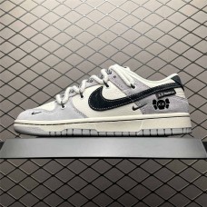 Nike Dunk Sneakers Size: 36 36.5 37.5 38 38.5 39 40 40.5 41 42 42.5 43 44 44.5 45 46 47.5  New Shebag Quality Standard