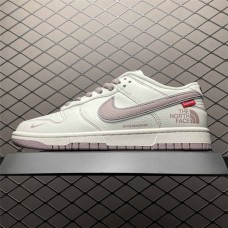 Nike Dunk Sneakers Size: 36 36.5 37.5 38 38.5 39 40 40.5 41 42 42.5 43 44 44.5 45 46 47.5  New Shebag Quality Standard