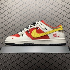 Nike Dunk Sneakers Size: 36 36.5 37.5 38 38.5 39 40 40.5 41 42 42.5 43 44 44.5 45 46 47.5  New Shebag Quality Standard