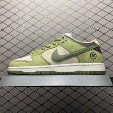 Nike Dunk Sneakers Size: 36 36.5 37.5 38 38.5 39 40 40.5 41 42 42.5 43 44 44.5 45 46 47.5  New Shebag Quality Standard