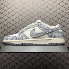 Nike Dunk Sneakers Size: 36 36.5 37.5 38 38.5 39 40 40.5 41 42 42.5 43 44 44.5 45 46 47.5  New Shebag Quality Standard