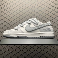 Nike Dunk Sneakers Size: 36 36.5 37.5 38 38.5 39 40 40.5 41 42 42.5 43 44 44.5 45 46 47.5  New Shebag Quality Standard