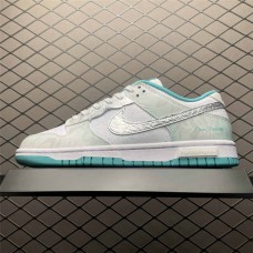 Nike Dunk Sneakers Size: 36 36.5 37.5 38 38.5 39 40 40.5 41 42 42.5 43 44 44.5 45 46 47.5  New Shebag Quality Standard