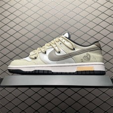 Nike Dunk Sneakers Size: 36 36.5 37.5 38 38.5 39 40 40.5 41 42 42.5 43 44 44.5 45 46 47.5  New Shebag Quality Standard