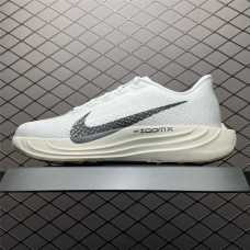 Nike Zoom Sneakers  Size: 36 36.5 37.5 38 38.5 39 40 40.5 41 42 42.5 43 44 44.5 45 46 47.5  New Shebag Quality Standard
