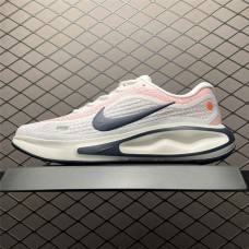 Nike Zoom Sneakers  Size: 36 36.5 37.5 38 38.5 39 40 40.5 41 42 42.5 43 44 44.5 45 46 47.5  New Shebag Quality Standard
