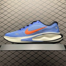 Nike Zoom Sneakers  Size: 36 36.5 37.5 38 38.5 39 40 40.5 41 42 42.5 43 44 44.5 45 46 47.5  New Shebag Quality Standard