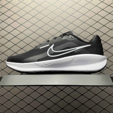 Nike Zoom Sneakers  Size: 36 36.5 37.5 38 38.5 39 40 40.5 41 42 42.5 43 44 44.5 45 46 47.5  New Shebag Quality Standard