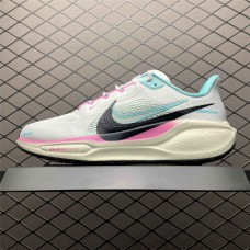 Nike Zoom Sneakers  Size: 36 36.5 37.5 38 38.5 39 40 40.5 41 42 42.5 43 44 44.5 45 46 47.5  New Shebag Quality Standard