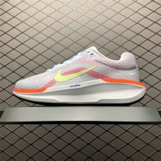 Nike Zoom Sneakers  Size: 36 36.5 37.5 38 38.5 39 40 40.5 41 42 42.5 43 44 44.5 45 46 47.5  New Shebag Quality Standard
