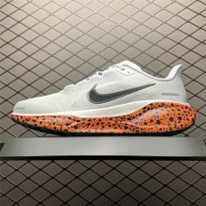 Nike Zoom Sneakers  Size: 36 36.5 37.5 38 38.5 39 40 40.5 41 42 42.5 43 44 44.5 45 46 47.5  New Shebag Quality Standard