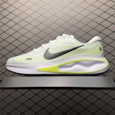 Nike Zoom Sneakers  Size: 36 36.5 37.5 38 38.5 39 40 40.5 41 42 42.5 43 44 44.5 45 46 47.5  New Shebag Quality Standard