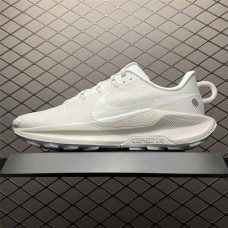 Nike Zoom Sneakers  Size: 36 36.5 37.5 38 38.5 39 40 40.5 41 42 42.5 43 44 44.5 45 46 47.5  New Shebag Quality Standard