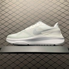 Nike Zoom Sneakers  Size: 36 36.5 37.5 38 38.5 39 40 40.5 41 42 42.5 43 44 44.5 45 46 47.5  New Shebag Quality Standard