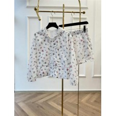 Chanel Clothing size S M L (Size chart below) comment size and color