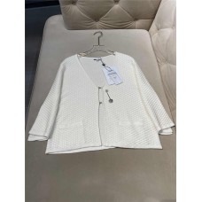 Chanel Clothing size S M L (Size chart below) comment size and color