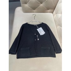 Chanel Clothing size S M L (Size chart below) comment size and color