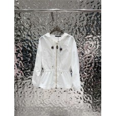 Louis Vuitton Clothing size S M L (Size chart below) comment size and color