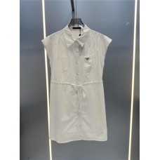 Louis Vuitton Clothing size S M L (Size chart below) comment size and color