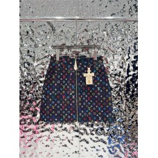 Louis Vuitton Clothing size S M L (Size chart below) comment size and color