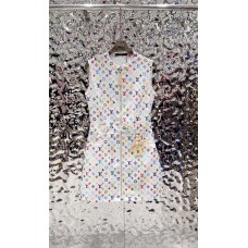 Louis Vuitton Clothing size S M L (Size chart below) comment size and color