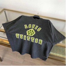Louis Vuitton Clothing size S M L (Size chart below) comment size and color